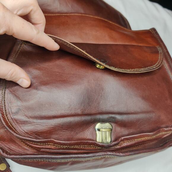 Satchel & Fable 11.5" Crossbody Vintage Brown Leather Handmade Messenger Bag - Picture 3 of 16